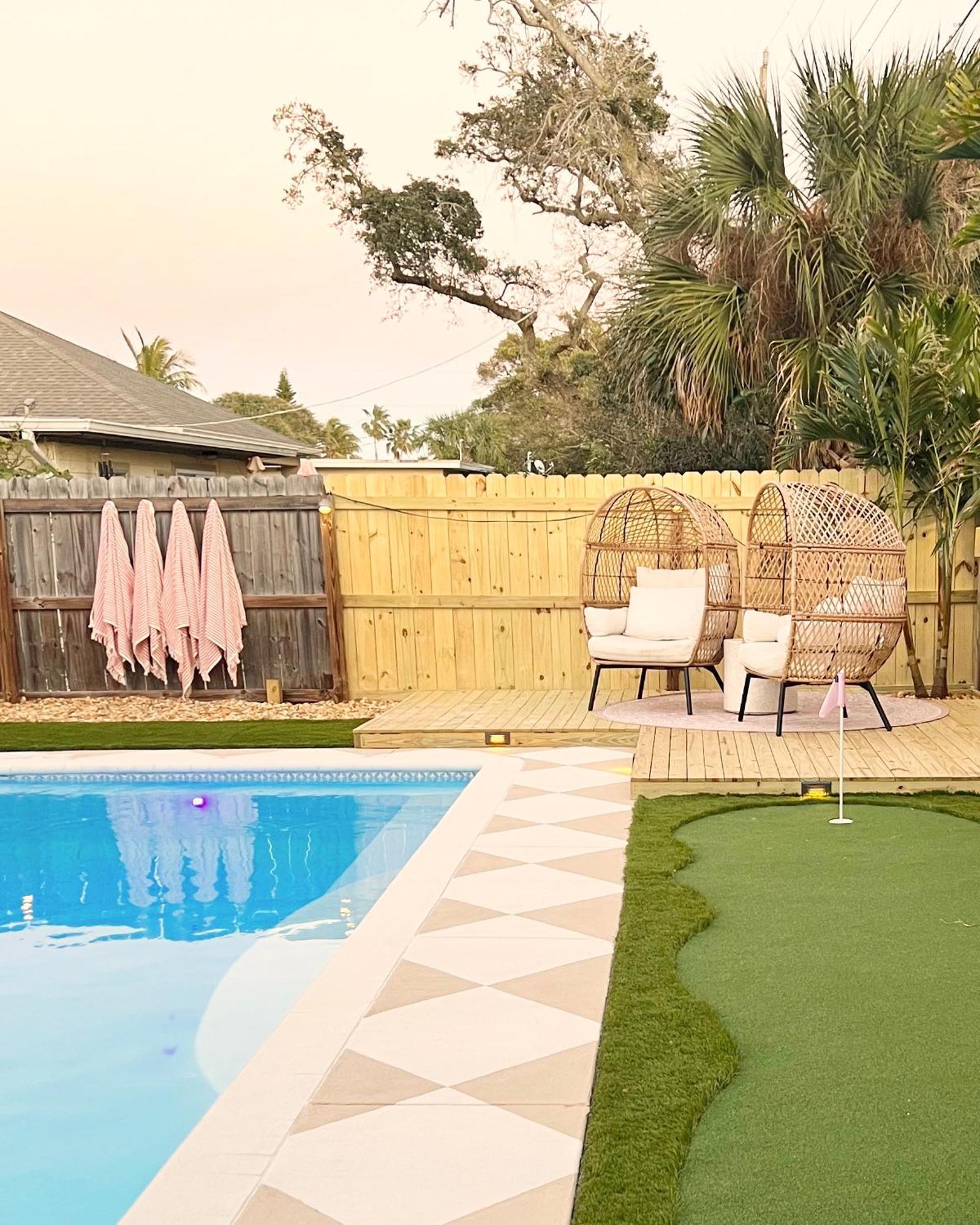 Luxury Villa 3 Blocks From The Beach With A Pool, Fire Pit And Outdoor Oasis Mũi Canaveral Ngoại thất bức ảnh